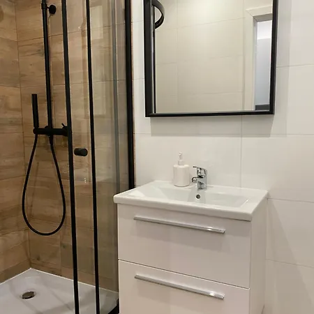 Kawalerki Basi Przy Dabrowskiego 22