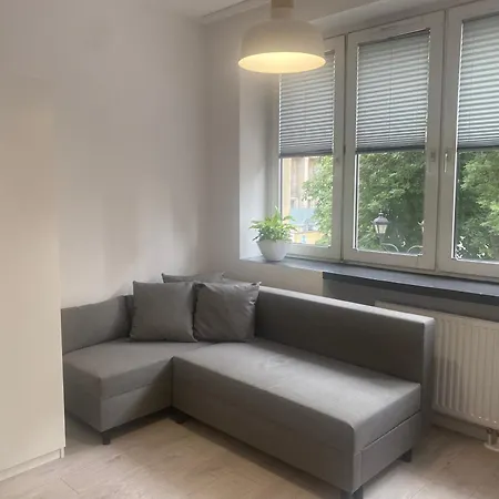 아파트 Kawalerki Basi Przy Dabrowskiego 22